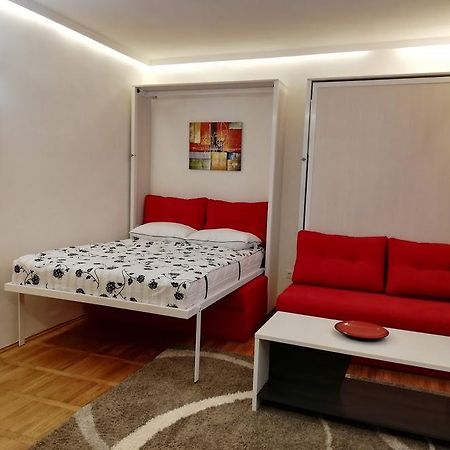 Apartamento Lola 1 Belgrado Exterior foto